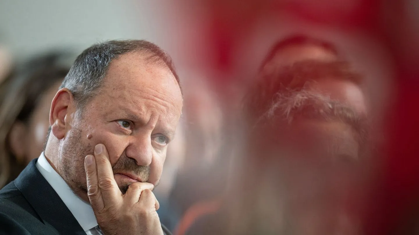 Friedenspreis für Völkerrechtsanwalt Philippe Sands — ein Appell an Vernunft und Dialog