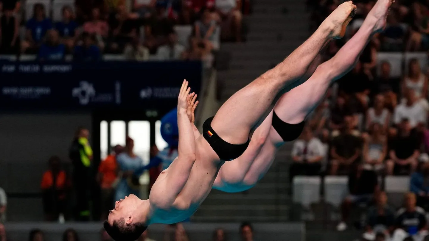 Schwimm-EM: Deutsches Duo glänzt — Gold und Silber in Paris