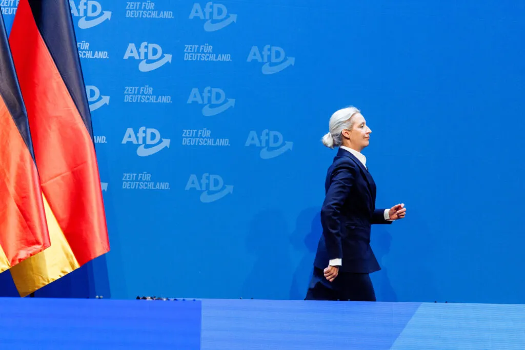China machte Deutschlands Autoriesen groß. Jetzt hilft es, sie zu schwächen.