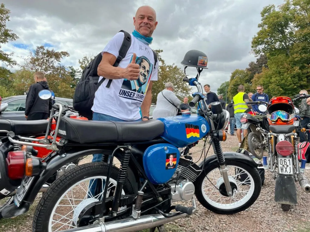Martin Krause mit seiner Simson