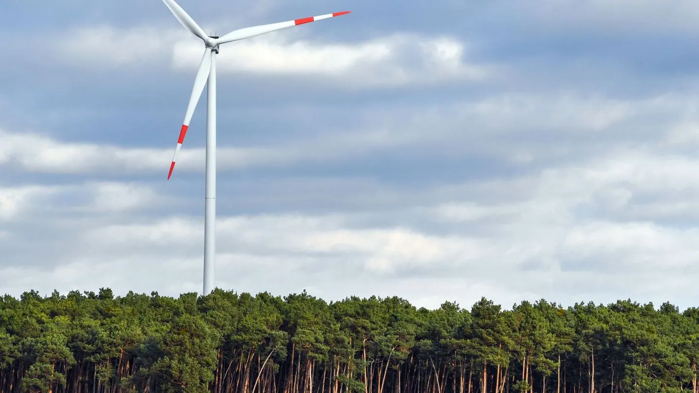 Pachtdeckel für Windräder sorgt für Ärger — Eigentümer warnen vor Eingriffen