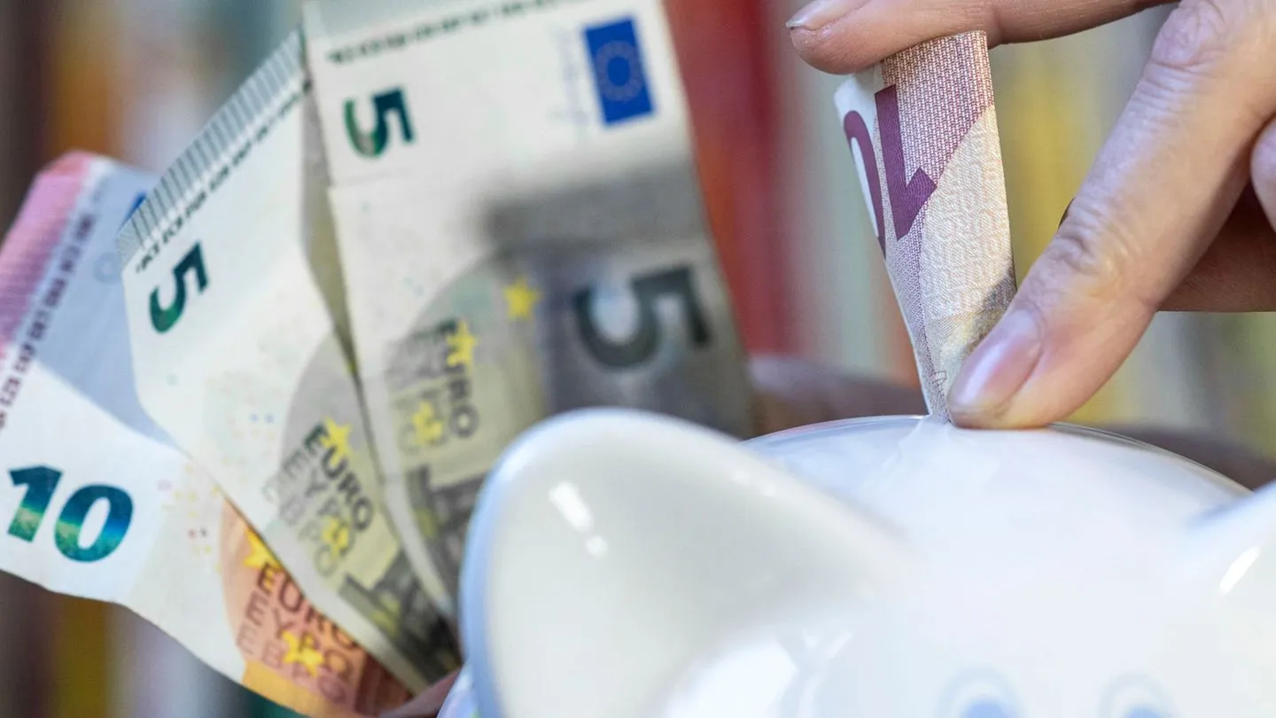 Vor EZB-Entscheid: Kampf um Sparer – Banken erhöhen Zinsen und locken mit Aktionen