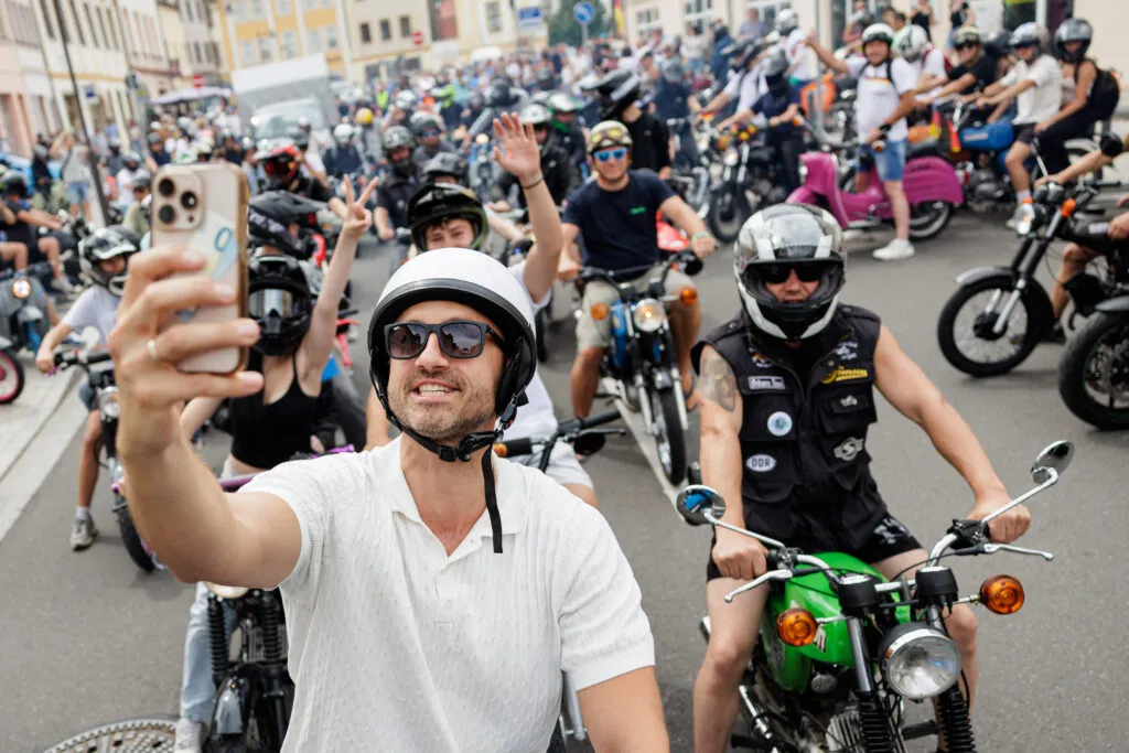 Ulrich Siegmund, Spitzenkandidat der AfD, bei einem AfD‑ausgerichteten Treffen von Simson‑Motorradfreunden in Weißenfels am 26. Juli 2026