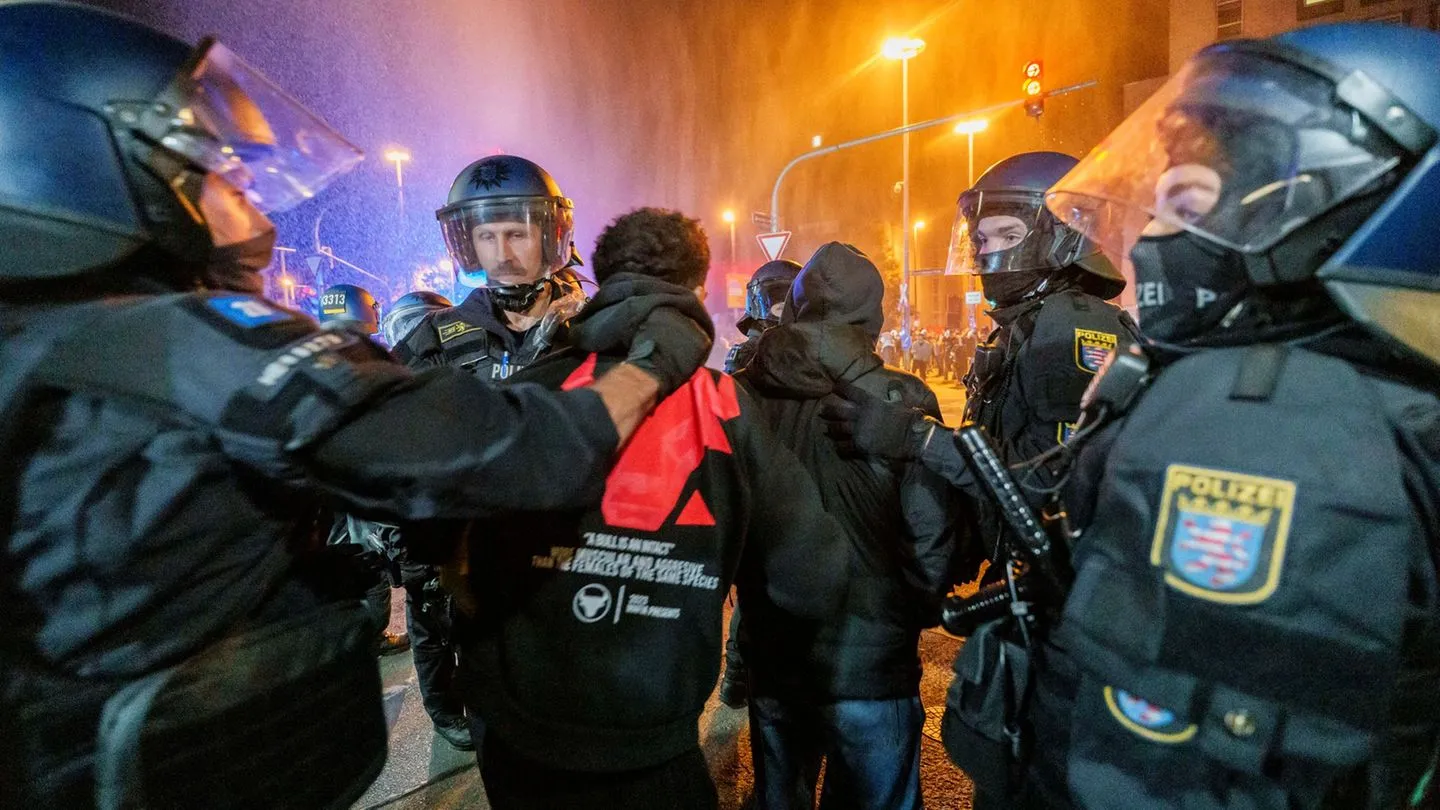 Gen-Z-Demos: Zunächst friedlicher Protest, am Abend vereinzelt Krawalle