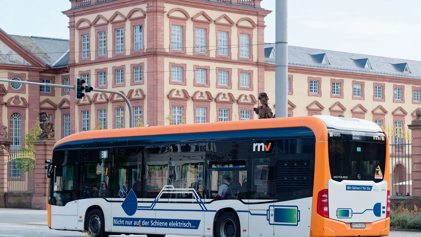 Verkehr: Umwelthilfe – Dieselbusse dominieren weiterhin in vielen Großstädten