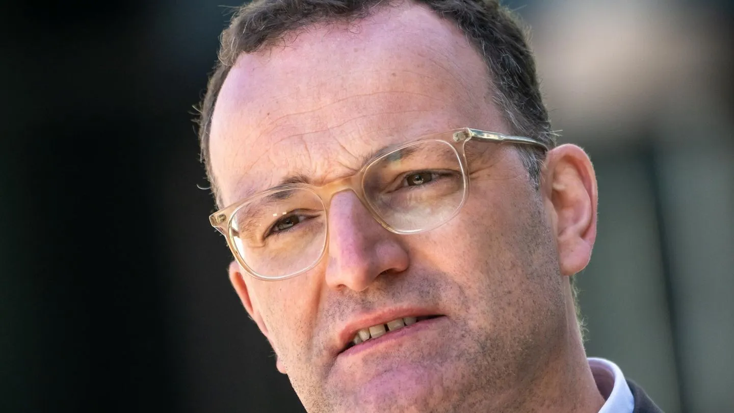 Debatte um Leihmutterschaft: Jens Spahn entschuldigt sich bei der CDU – „Ich war zu feige“