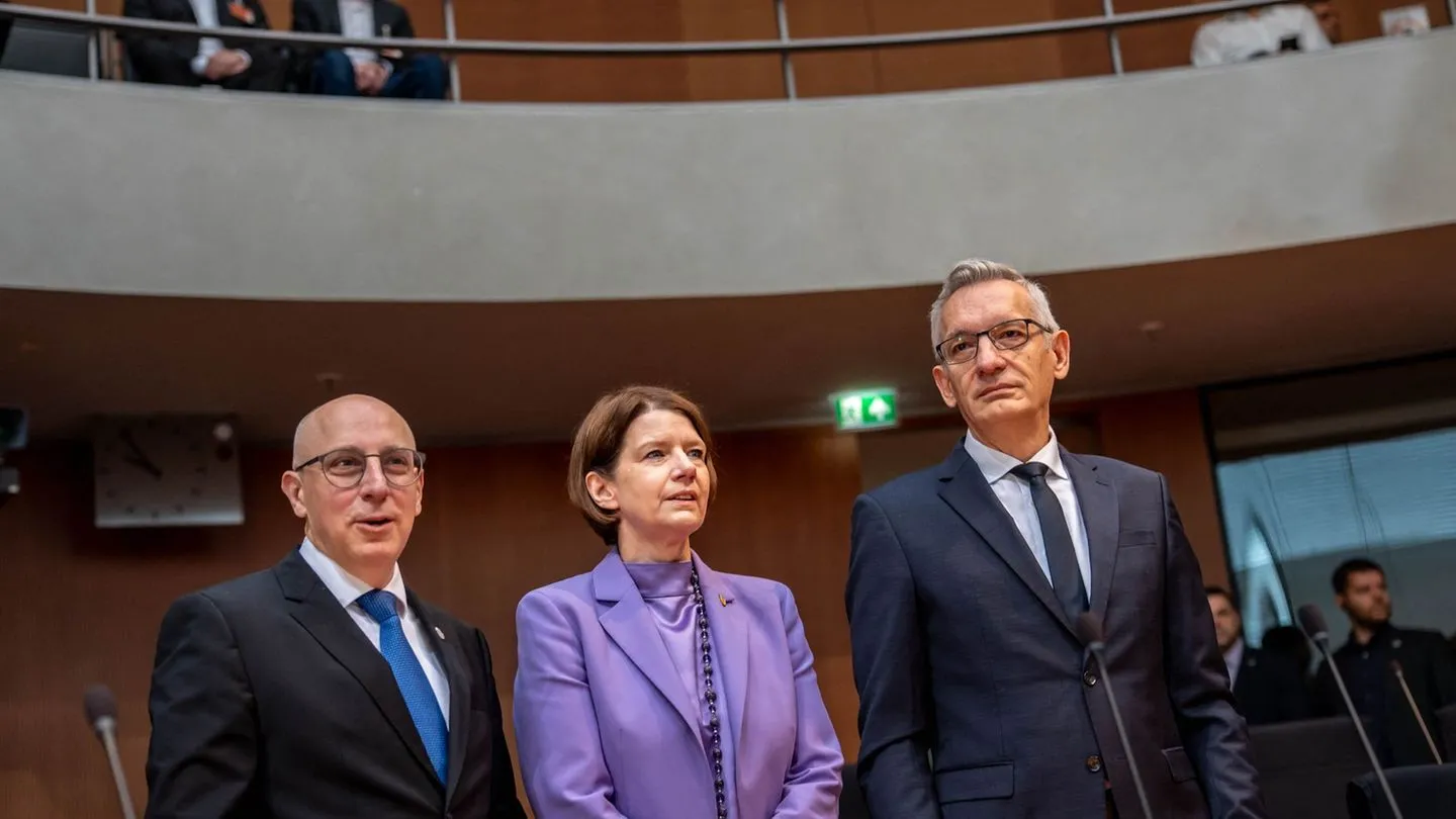 Anhörung: BND-Chef warnt vor „Schattenkrieg“ – aber Russland nicht pauschal dämonisieren