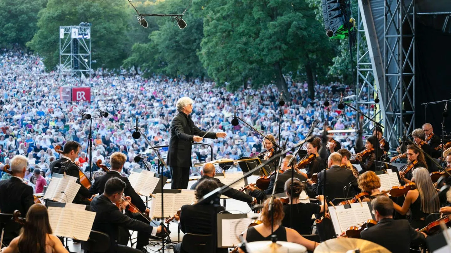 "Klassik Open Air 2026: Nürnberger Symphoniker" – Von Gershwin bis Strauß: Willkommen in Europas grünstem Konzertsaal