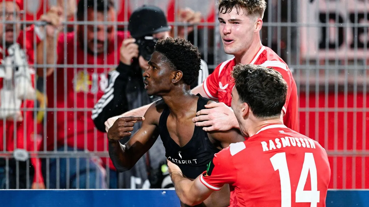 DFB-Pokal: Kabine angeblich verwüstet — Vorwürfe gegen 1. FC Kaiserslautern in der Kritik