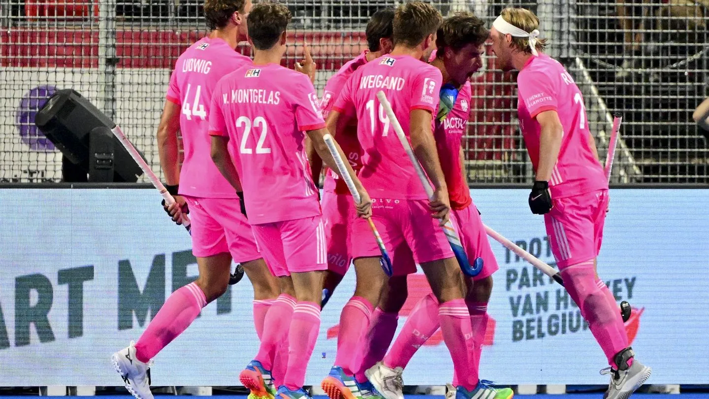 Weltmeisterschaft: DHB-Herren als Gruppensieger — Damen sichern sich Platz in der Zwischenrunde