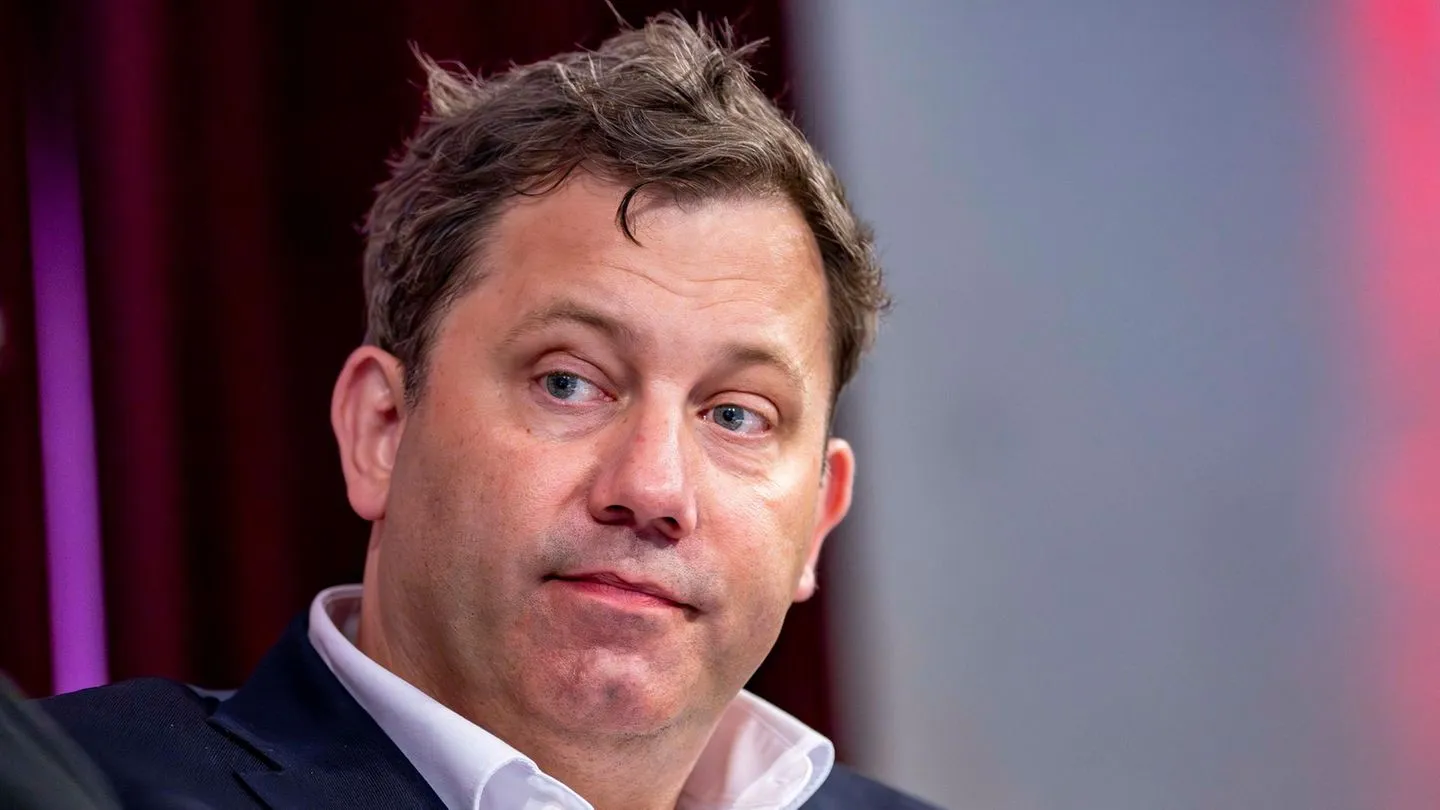Gesetzentwurf: Finanzminister Klingbeil will Vereine stärker zur Kasse bitten