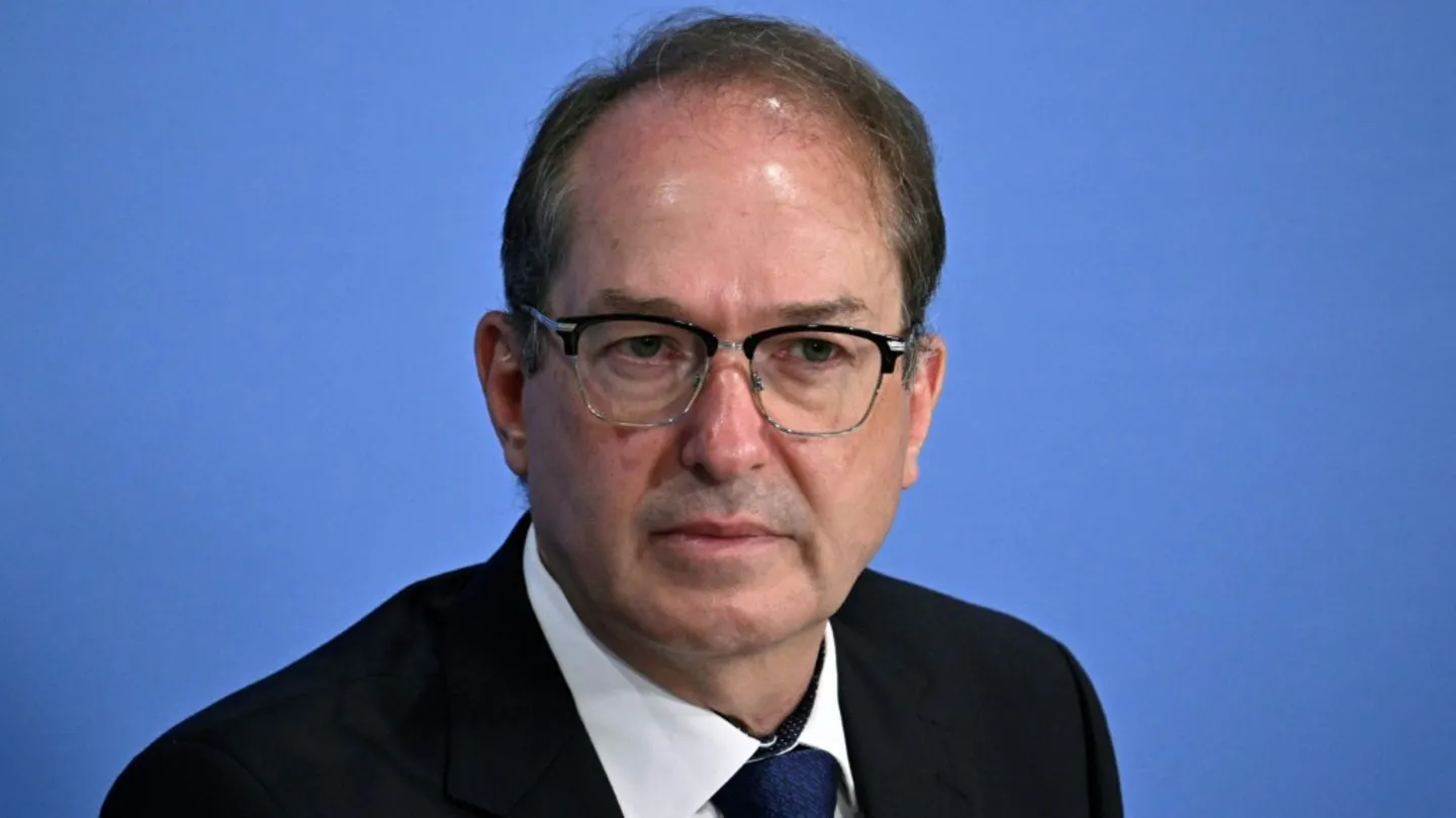 CSD-Anschlag: Dobrindt fordert Fußfesseln und Präventivhaft für Gefährder — härteres Vorgehen gefordert, Deutschland könnte sich Vorbilder nehmen