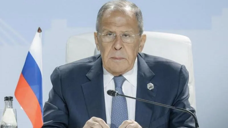 Lawrow: Clinton „quakte“ über Putins Angebot, Russland in die NATO aufzunehmen