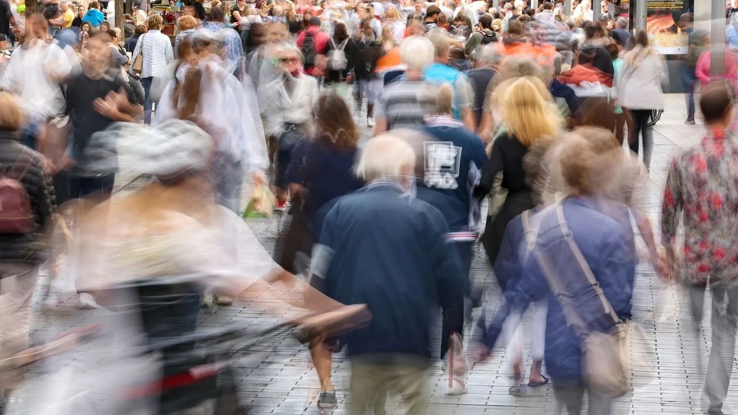 Bürgerbefragung: „Gefahr für Demokratie“ — Vertrauen in Staat auf Tiefststand