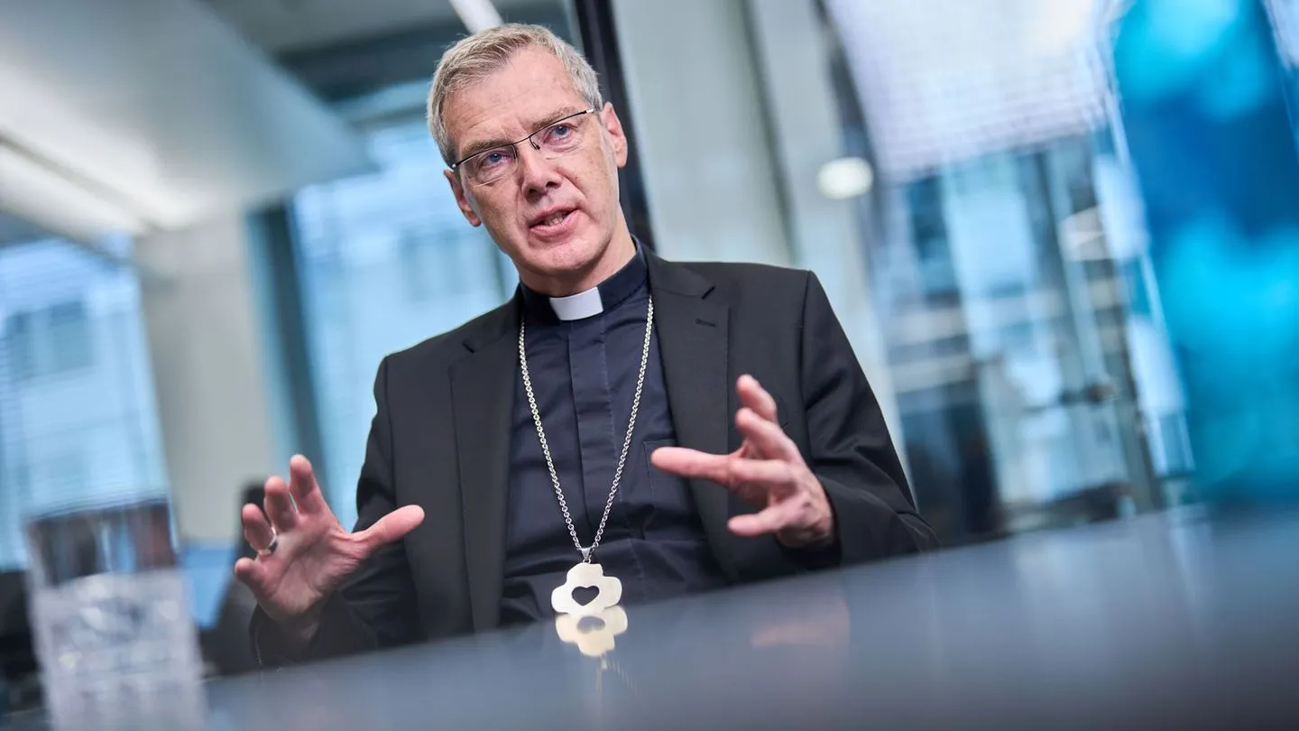 Katholische Kirche warnt vor möglichen antikirchlichen Maßnahmen der AfD — Bischof Wilmer zeigt sich besorgt