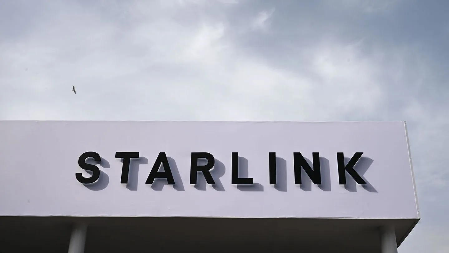 Sabotageverdacht: Zwei Deutsche nach Starlink-Brand in Auslieferungshaft