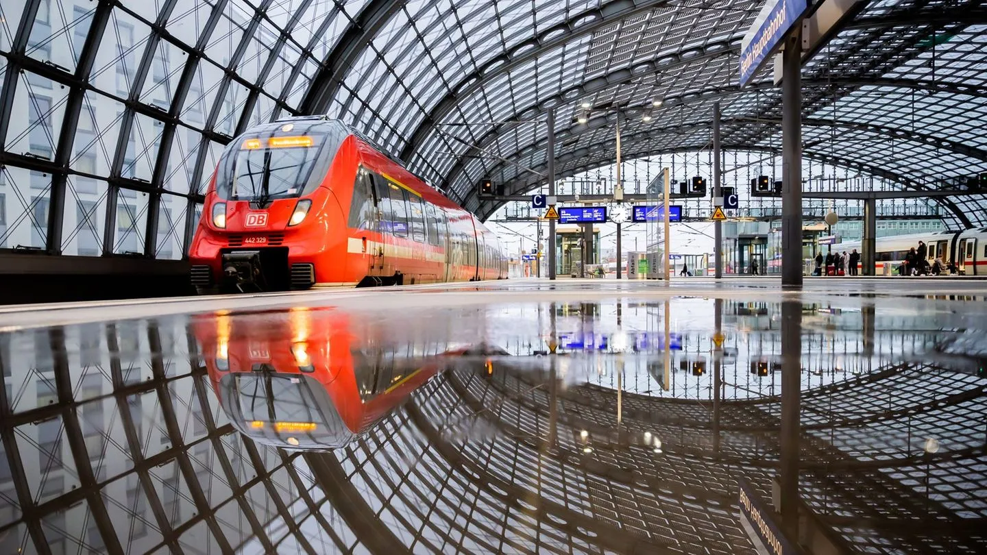 Verkehrspolitik: Finanzstreit im Regionalverkehr – Fahrgäste könnten die Zeche zahlen