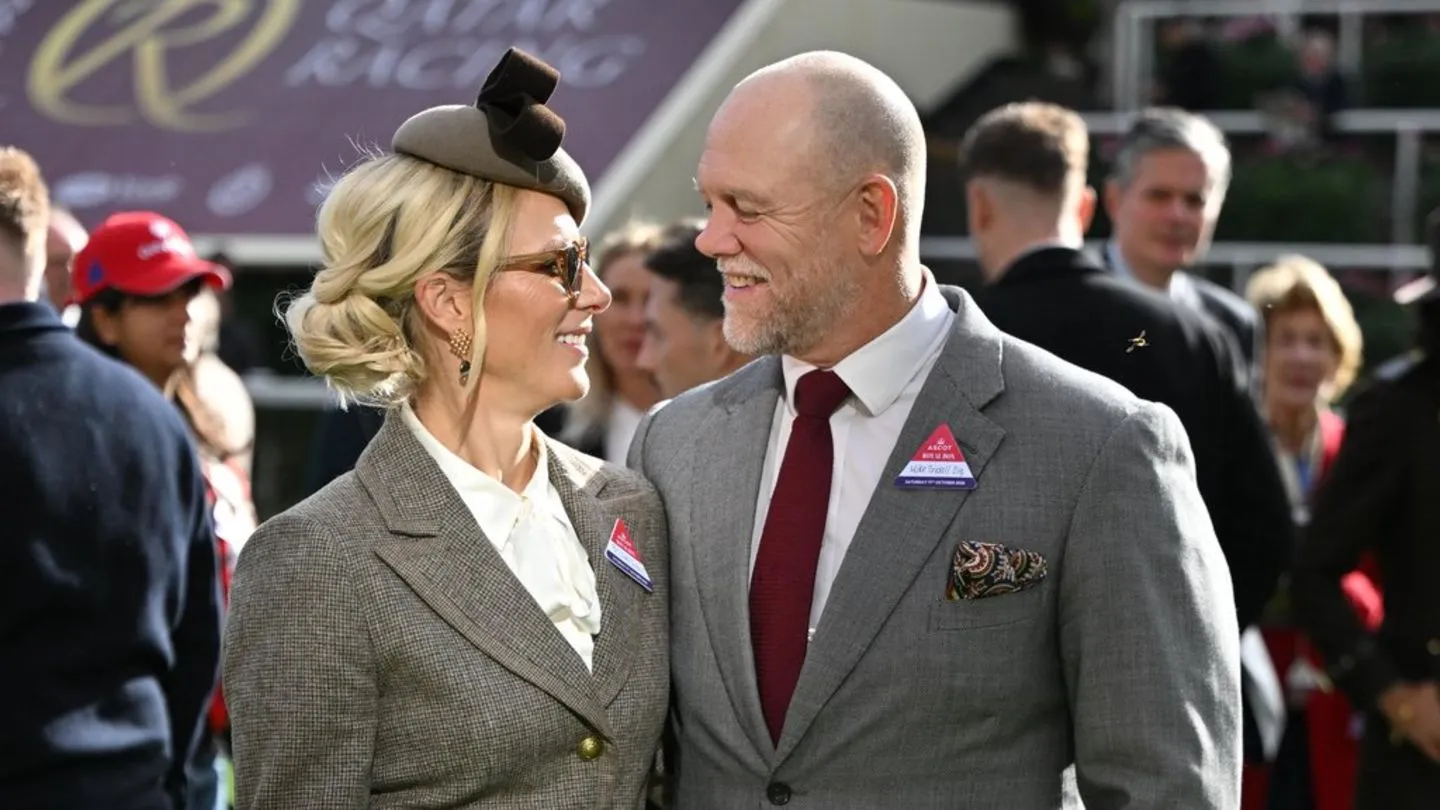 Zara und Mike Tindall: Verliebter Auftritt und ruhiges Familienwochenende