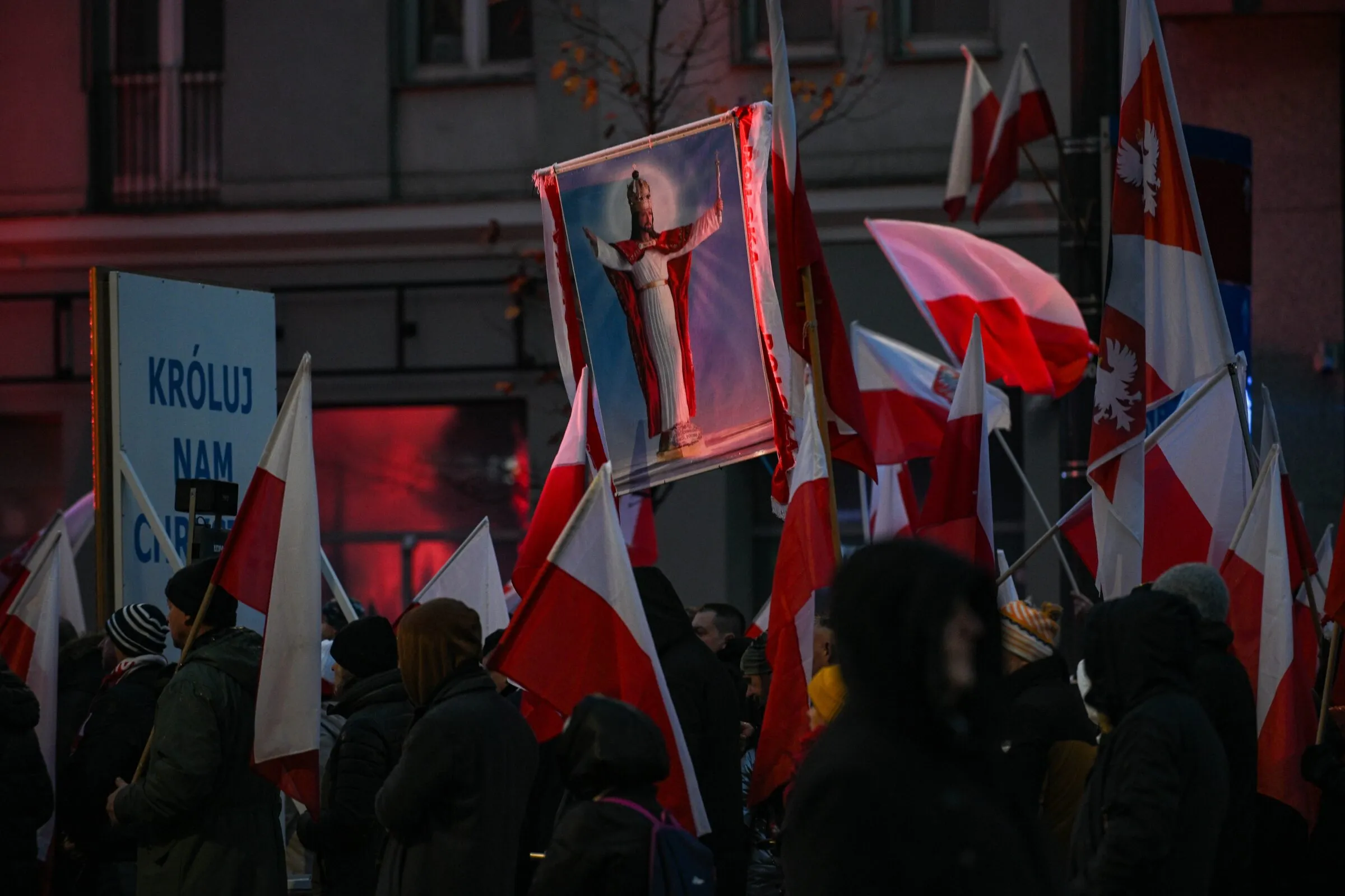 Jeder dritte europäische Wähler unterstützt inzwischen autoritäre oder populistische Parteien, neue Studie zeigt