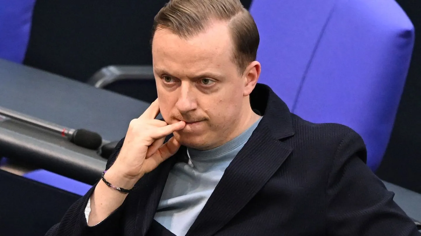 Bundestag hebt Immunität des SPD-Abgeordneten Ahmetovic auf — Weg frei für Durchsuchungen