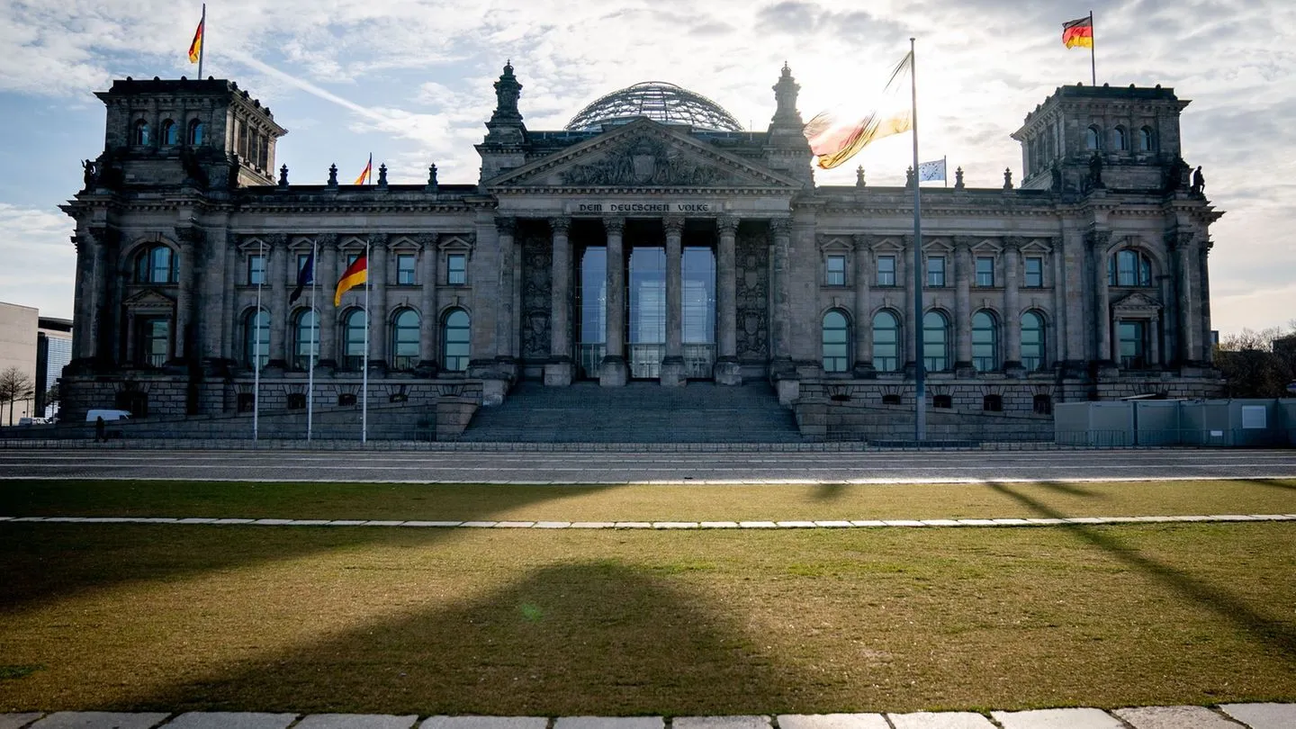 Erfolgreicher Widerstand gegen Krypto-Steuerpläne: Bundestag muss Petition behandeln