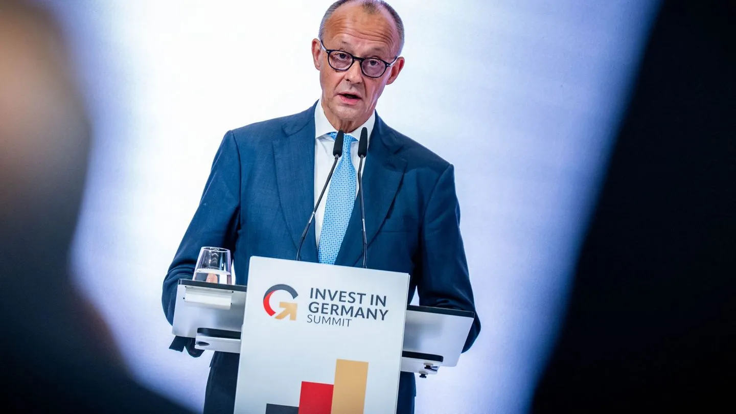Berliner Regierungsbildung: Merz warnt vor Vergesellschaftung privaten Wohnraums