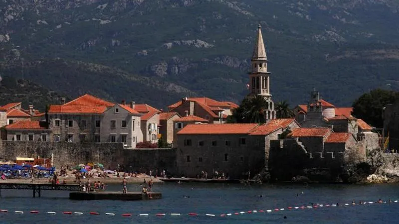 Montenegro kündigt Visapflicht für russische Staatsbürger an