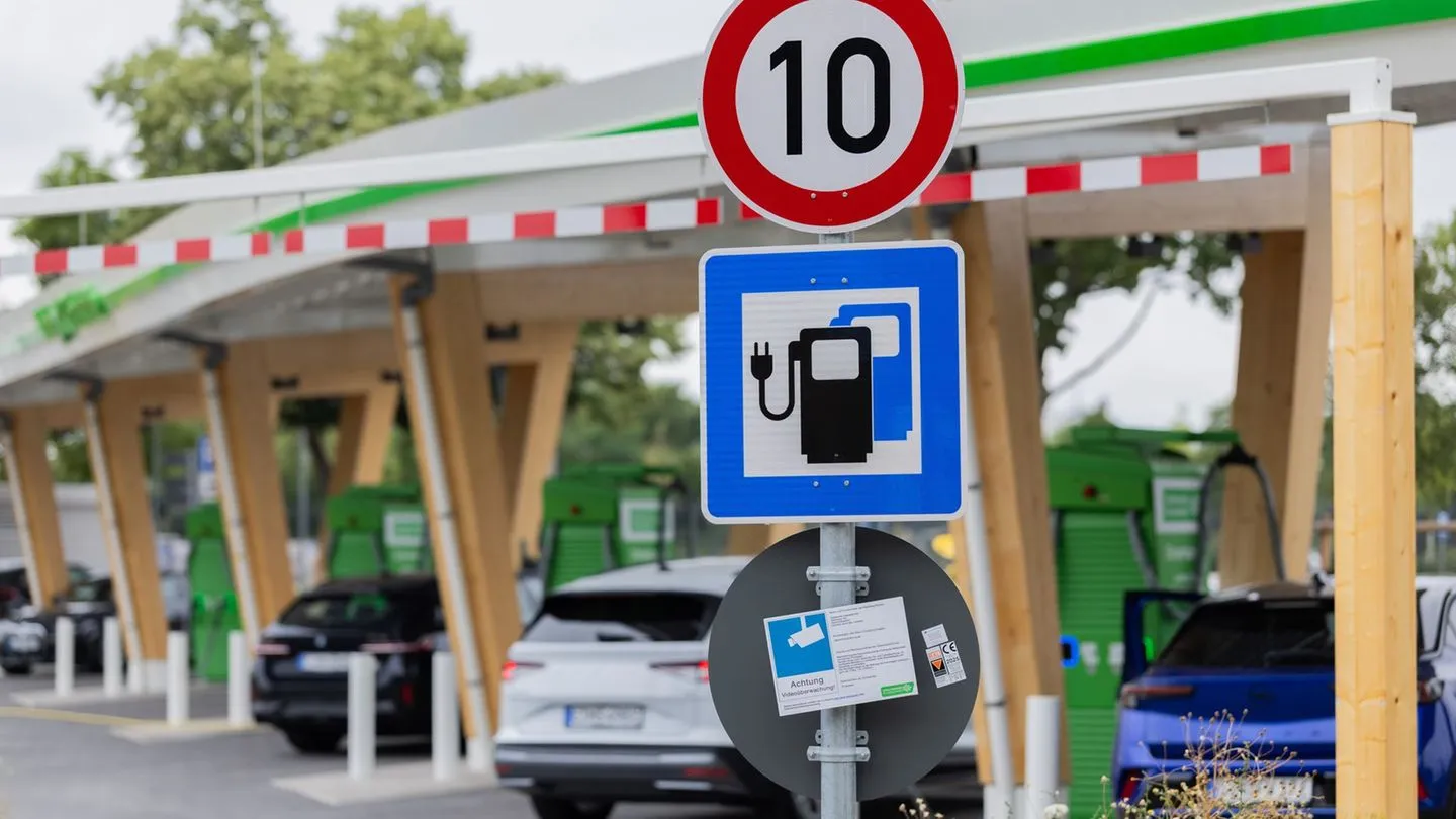 Marktstudie Neuwagen: E-Autos werden wegen hoher Nachfrage teurer