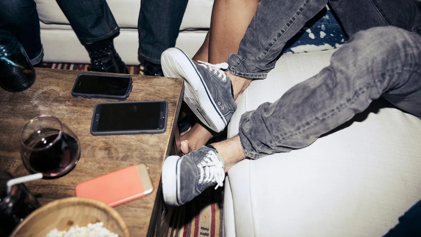 Technik: Warum das Smartphone auf dem Tisch liegen zu lassen selten klug ist