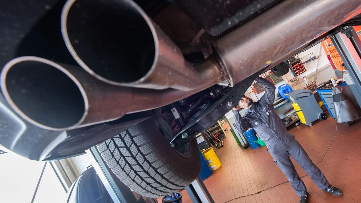 Teure Teile, teure Mechaniker: Warum Autoreparaturen in Deutschland immer teurer werden