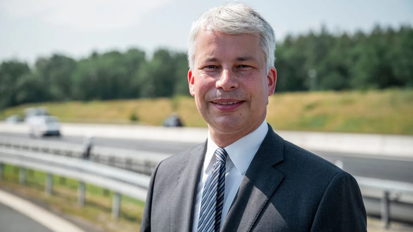 Autobahnbau: Bilger will Infrastrukturmilliarden jetzt schnell verbauen — endlich Nägel mit Köpfen machen