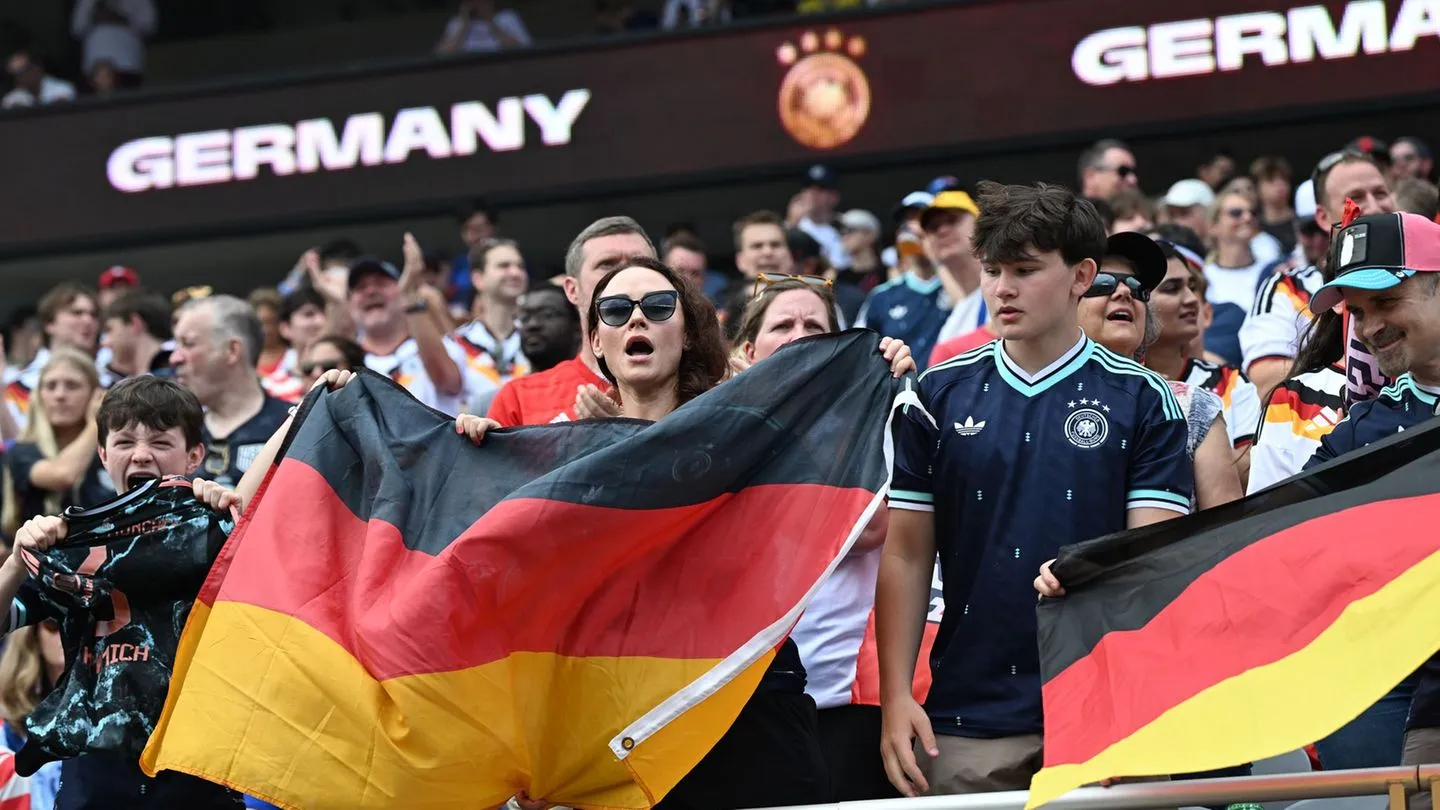 Nationalteams: Stehplätze kehren zurück — was Fans jetzt wissen müssen