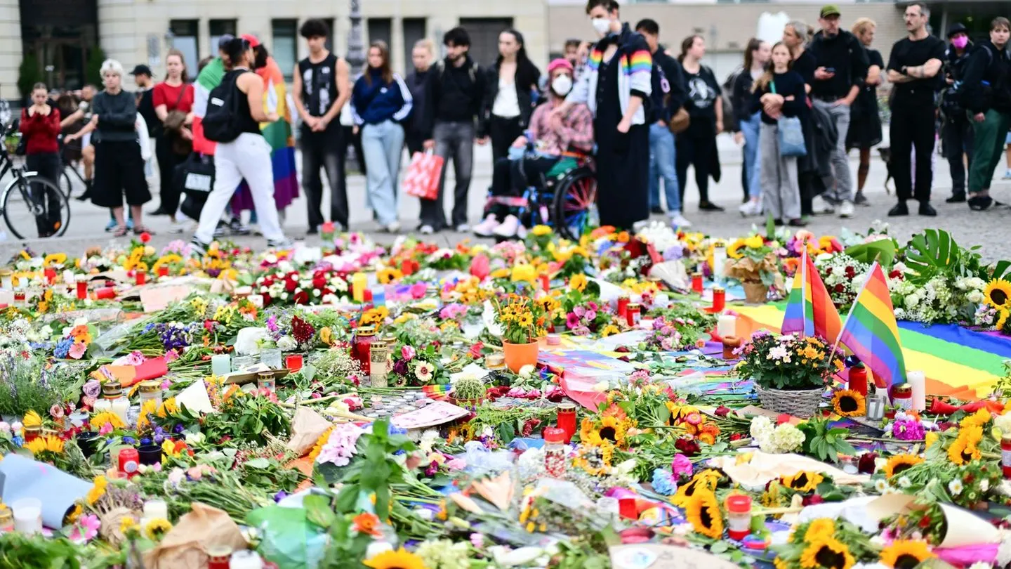 Islamistischer Terrorismus: CSD-Anschlag — Innensenatorin und Polizei stehen Rede und Antwort