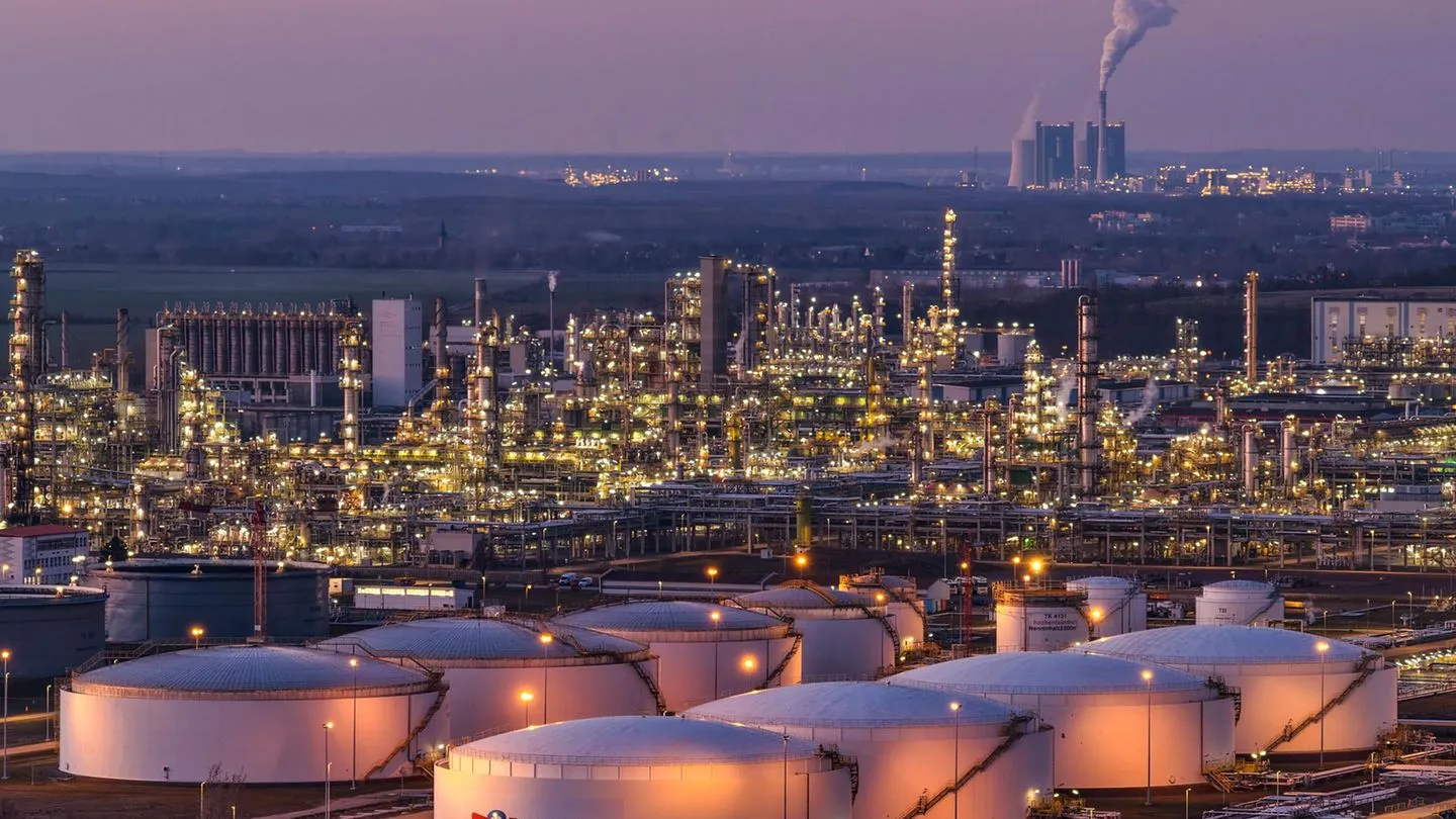 Energieversorgung: Reiche will Raffinerien in Deutschland langfristig sichern