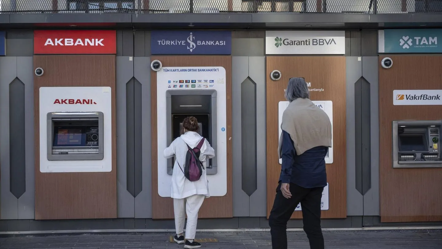 Neue Bankenrichtlinie: Kündigen Auslandsbanken deutschen Kunden bald die Konten?