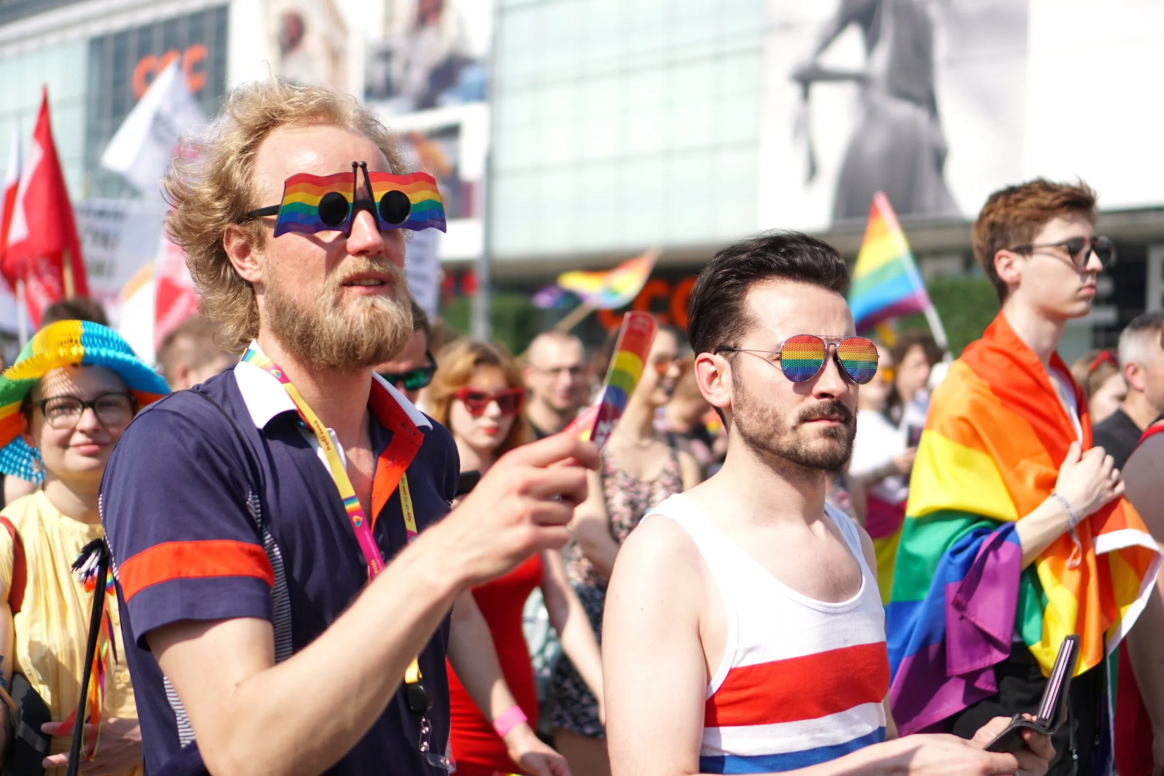 Angriffe auf LGBTI-Personen: Vorbote eines breiteren Rückschlags gegen die Demokratie