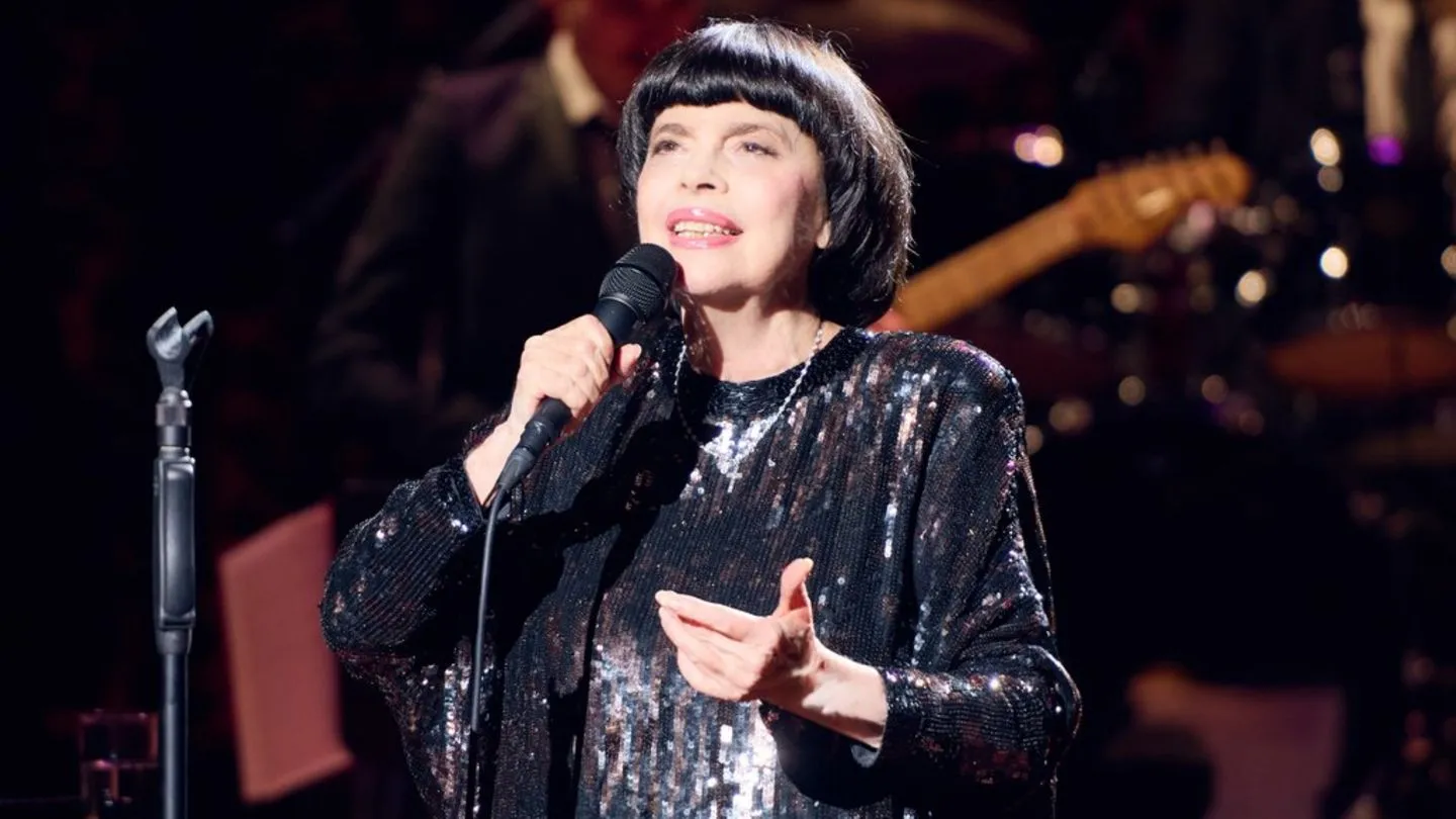Mireille Mathieu sagt Adieu: So verabschiedet sich der „Spatz von Avignon“