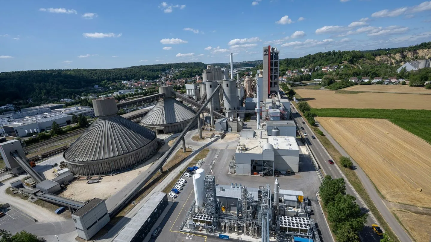 Klimafreundlicher Zement aus Baden-Württemberg: Vielversprechende Pilotanlage in Heidenheim