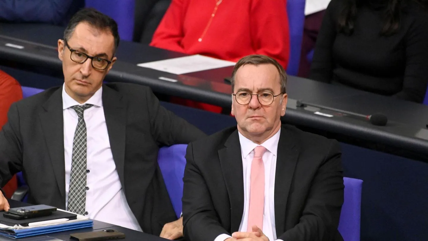 Gastbeitrag: Özdemir und Pistorius drängen auf AfD-Verbotsverfahren — politisches Risiko kurz vor Landtagswahl
