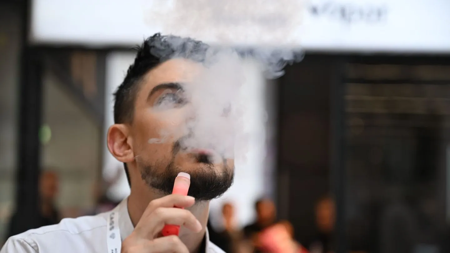 Druckfehler im Tabaksteuergesetz sorgt für Chaos — E‑Zigaretten betroffen