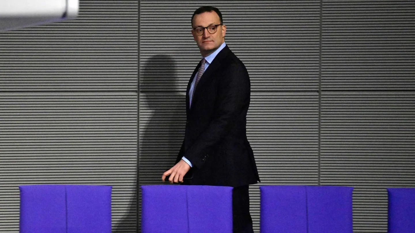 Jens Spahn übernimmt neuen einflussreichen Posten – der „kleine König“ ist zurück