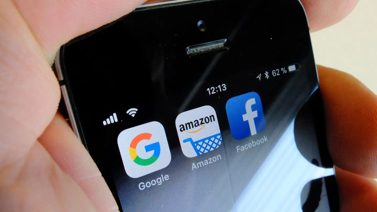 Umfrage: Mehrheit sieht US-Techkonzerne als zu mächtig – Europa sollte unabhängiger werden