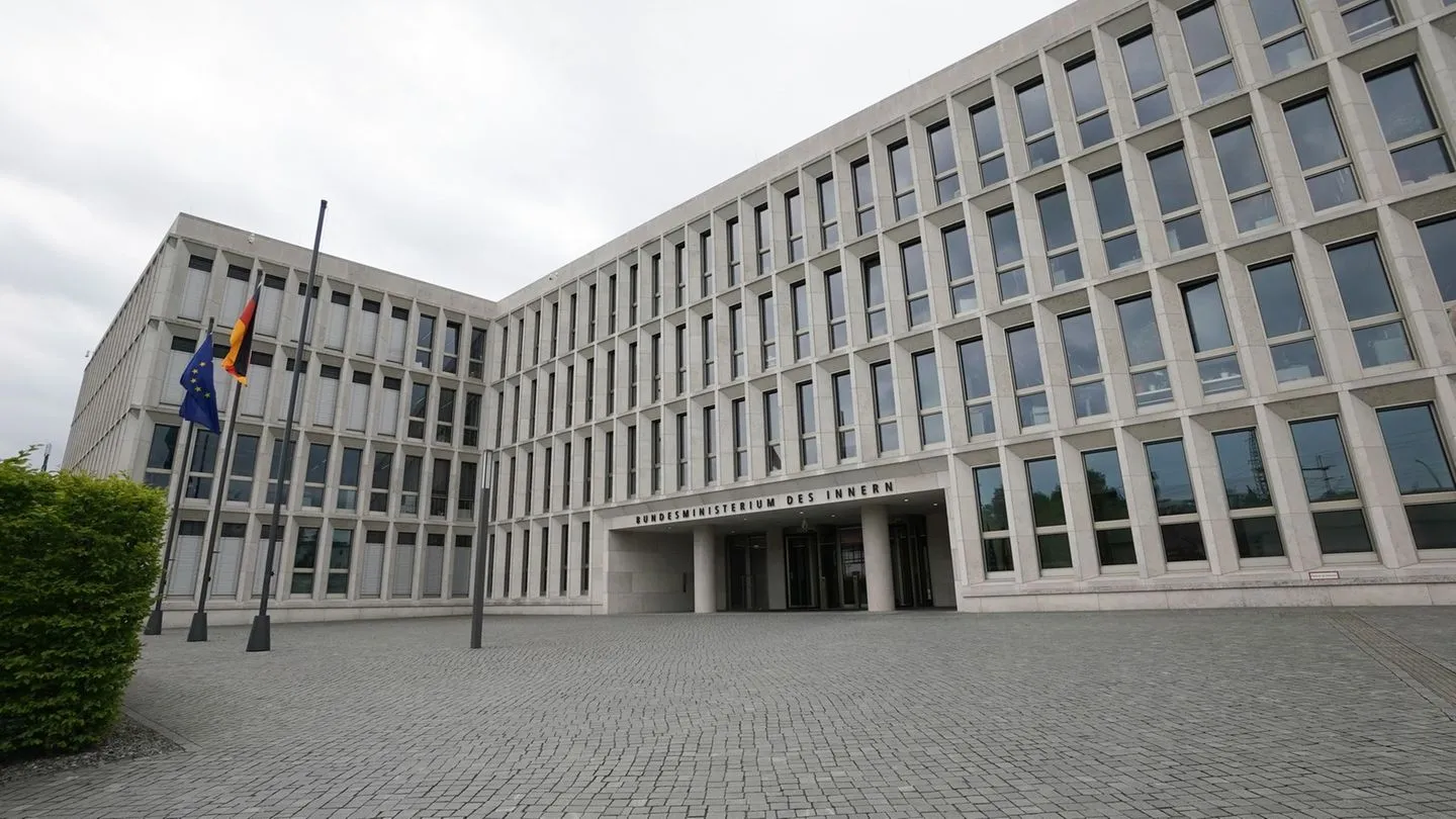 Demonstrationen: Innenministerium sieht bislang keine Gewaltaufrufe vor Jugend-Demos