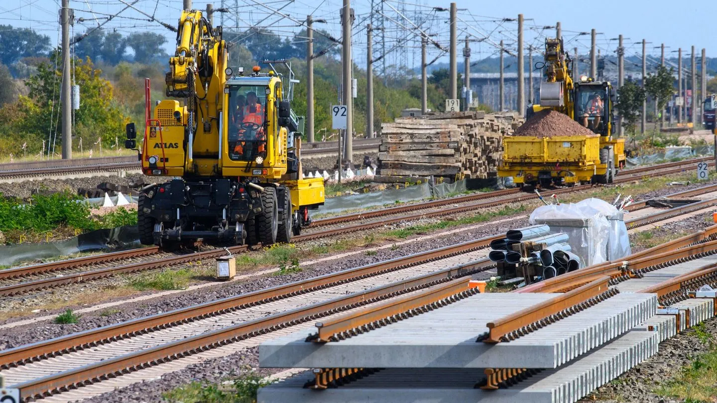 Bahn: Rechnungshof deckt Fehlentwicklungen bei Sanierungen auf — Staat und Bahn müssen handeln