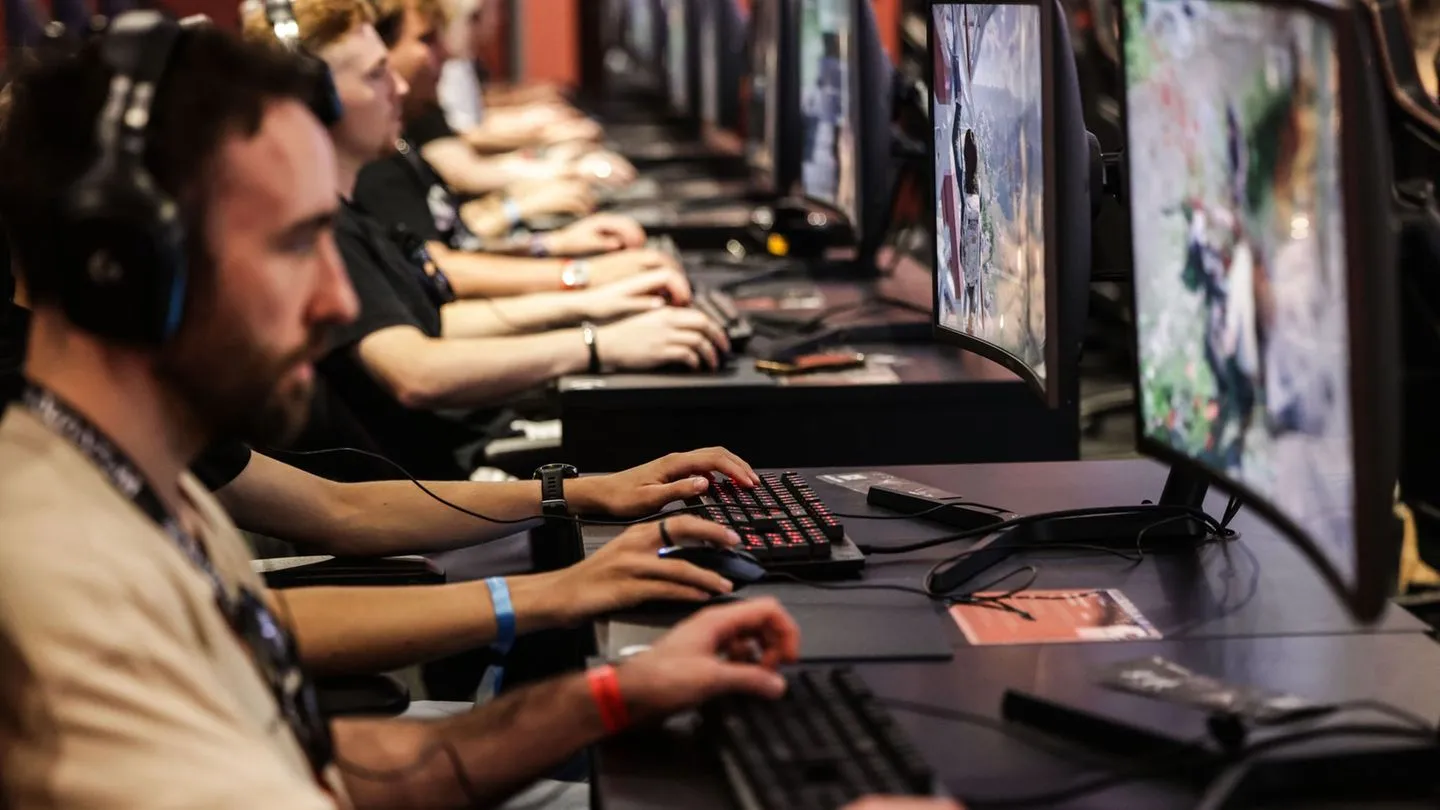 „RAMageddon“: Preise für Gaming-Hardware steigen — Gamer zahlen den Preis der KI‑Gier